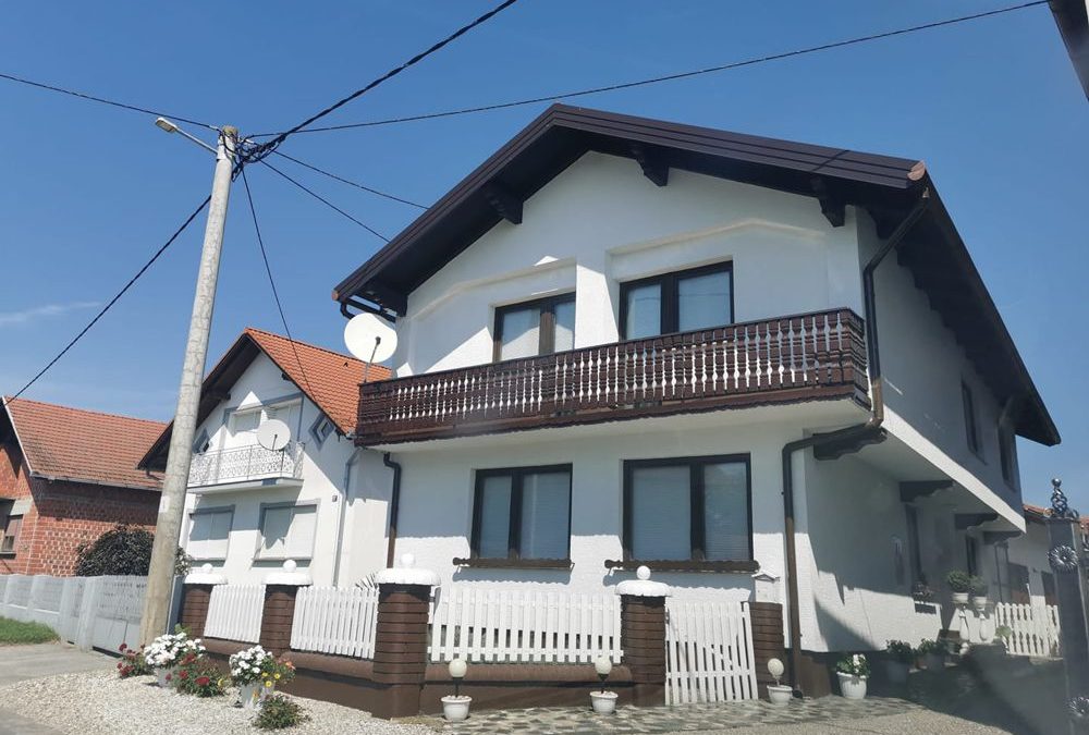 Obiteljska kuća – Orehovica